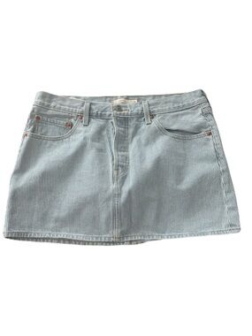 NWOT Levi's Striped Light Blue Denim Mini Icon Skirt Size 31